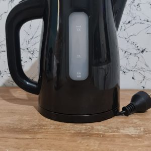 Pava Eléctrica Atma Pe0821nap 1.7lts Negra