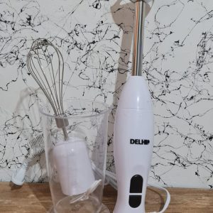 Licuadora + Batidor Dheli